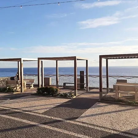 Holiday home Casa Carneirinho - Spacious, Eclectic Beach House *