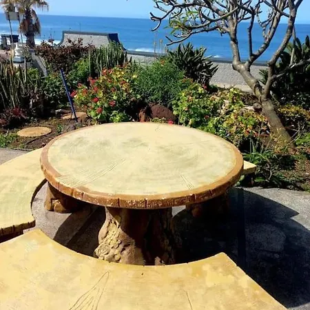 Casa Carneirinho - Spacious, Eclectic Beach House Holiday home *
