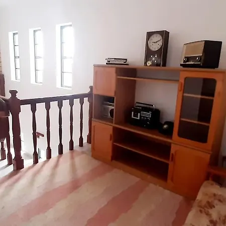 Casa Carneirinho - Spacious, Eclectic Beach House Paul do Mar (Madeira)