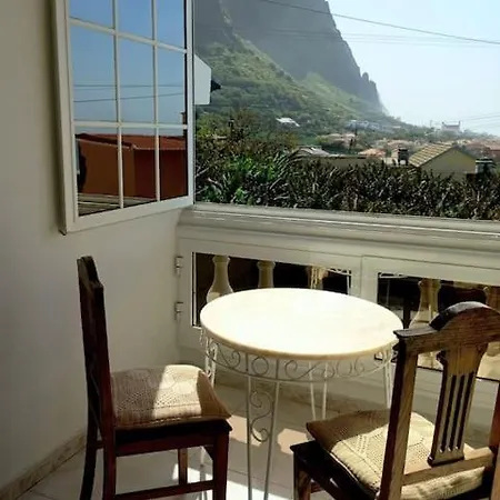 Holiday home Casa Carneirinho - Spacious, Eclectic Beach House